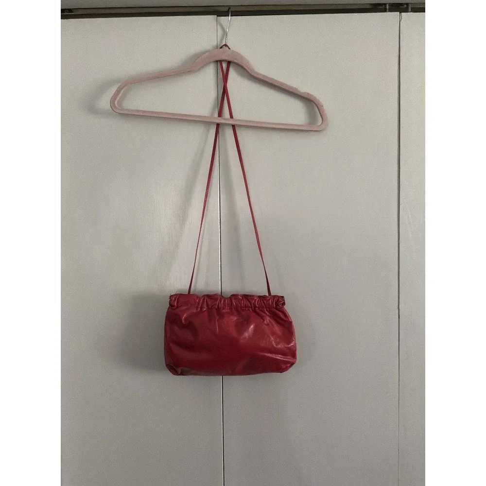 The Unbranded Brand closure 90s